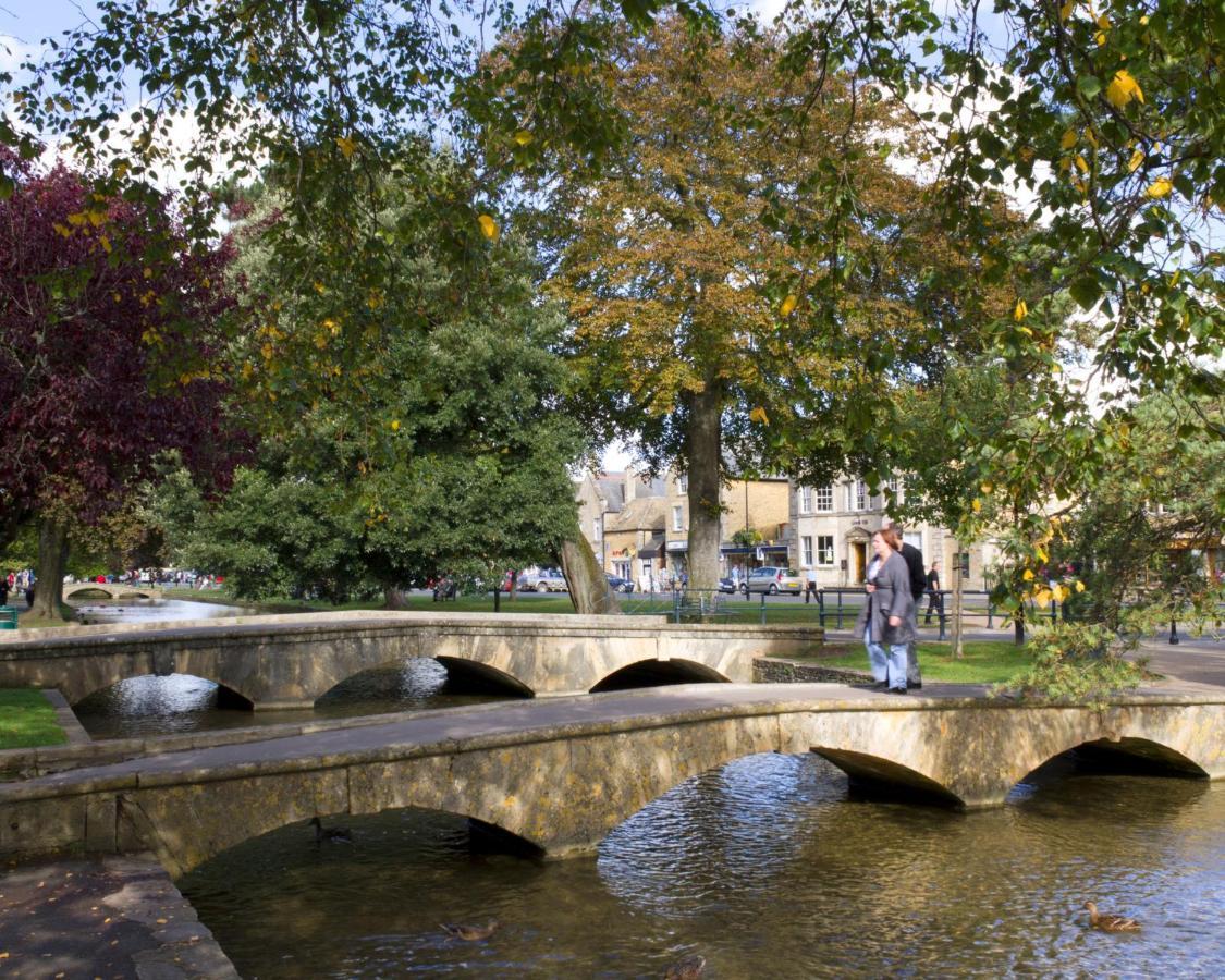 Corinium Lodge - Town Centre Apartment Cirencester Exterior foto